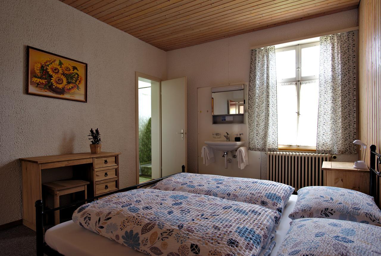Hotel-Restaurant Hecht Ermatingen Habitación foto